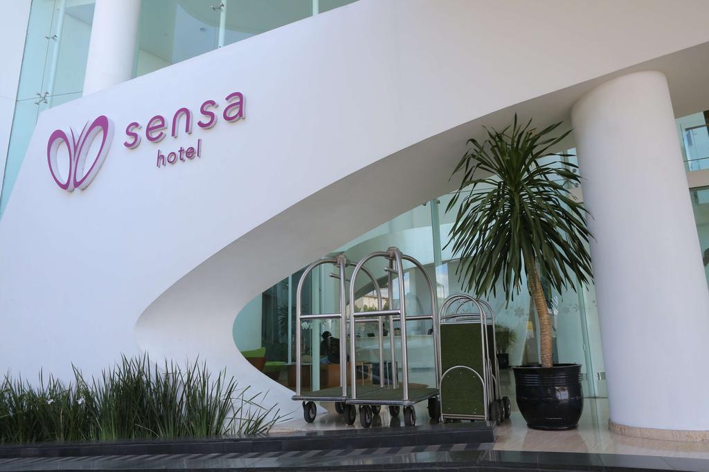 Sensa Hotel Бандунг Екстериор снимка